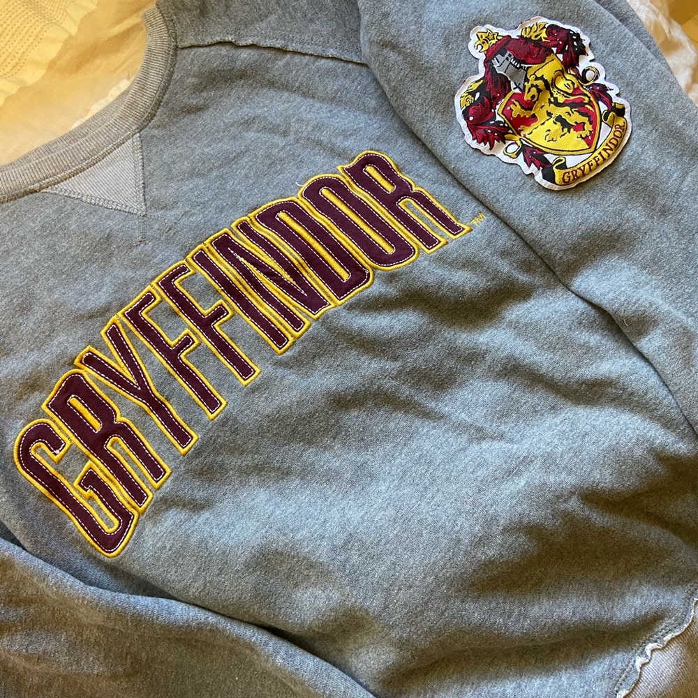 Harry Potter Gryffindor Universal Studios Pullover